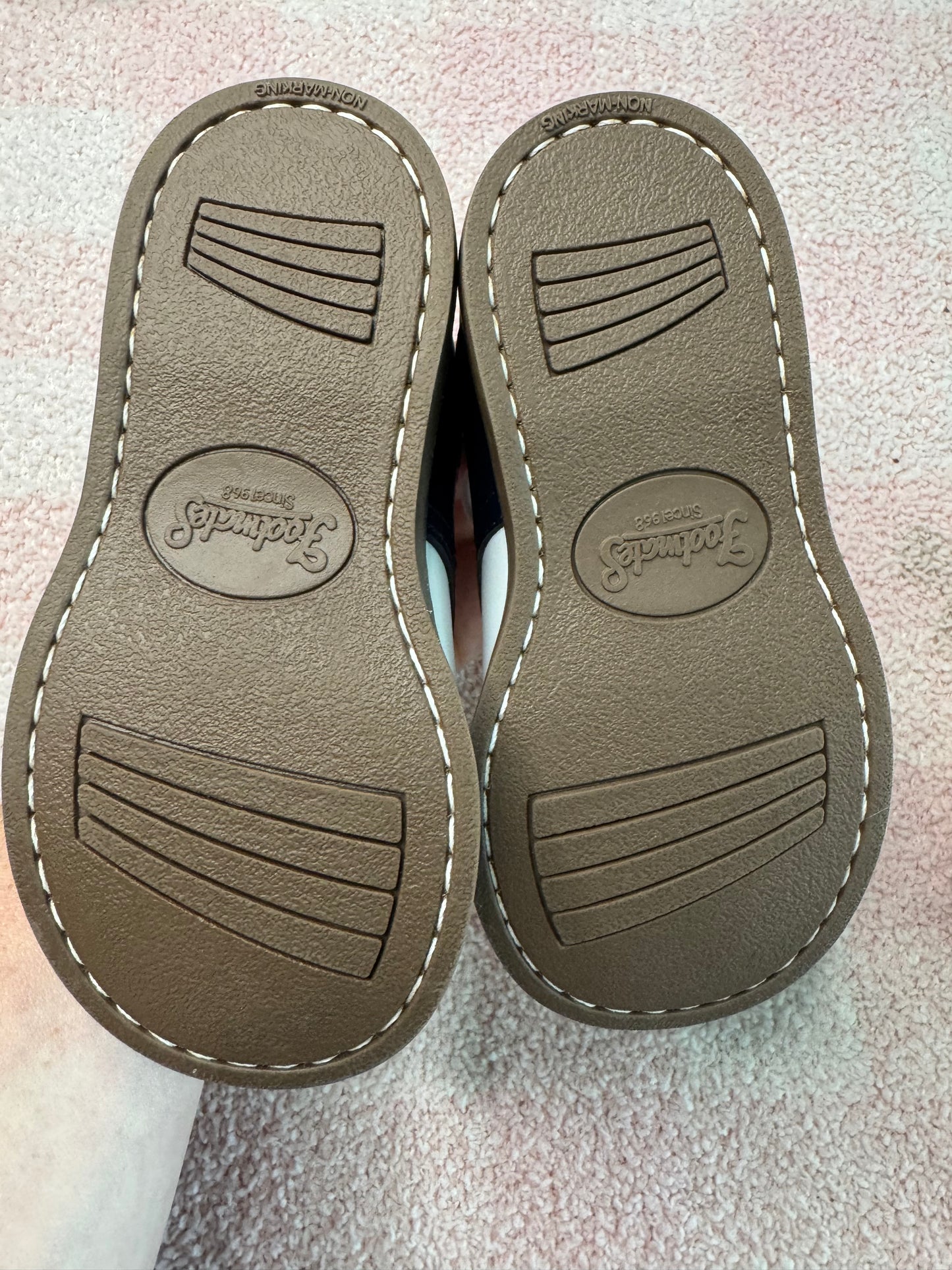 Boys Footmates White and Navy Size 6
