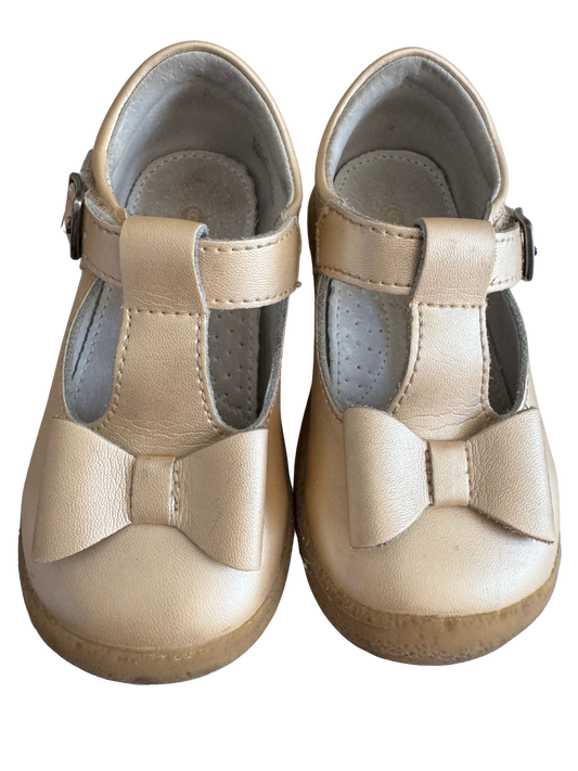 L'AMOUR  Emma Shimmer Bow T-Strap Mary Jane, Champagne Size 6